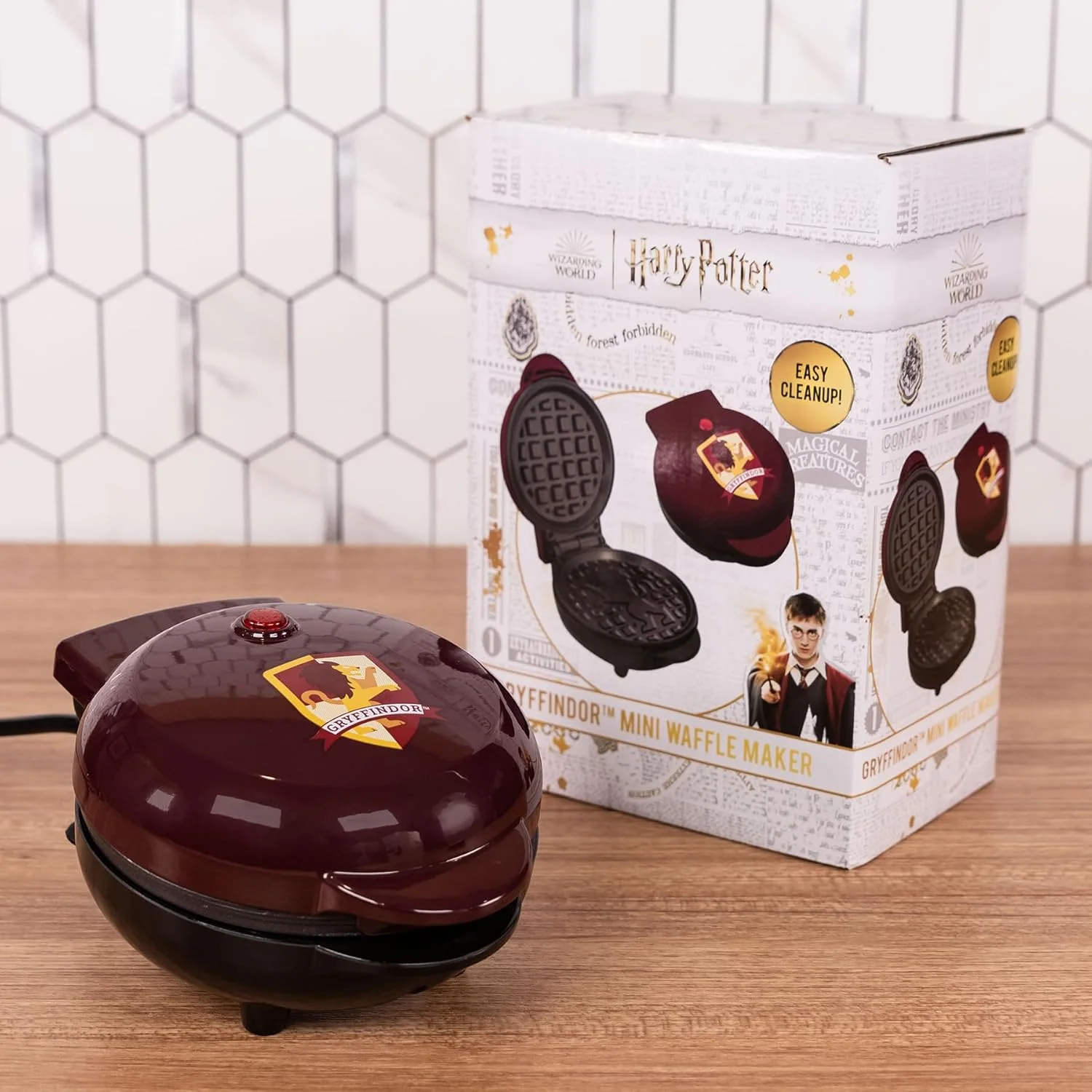 Harry Potter Gryffindor Mini Waffle Maker - Image 6