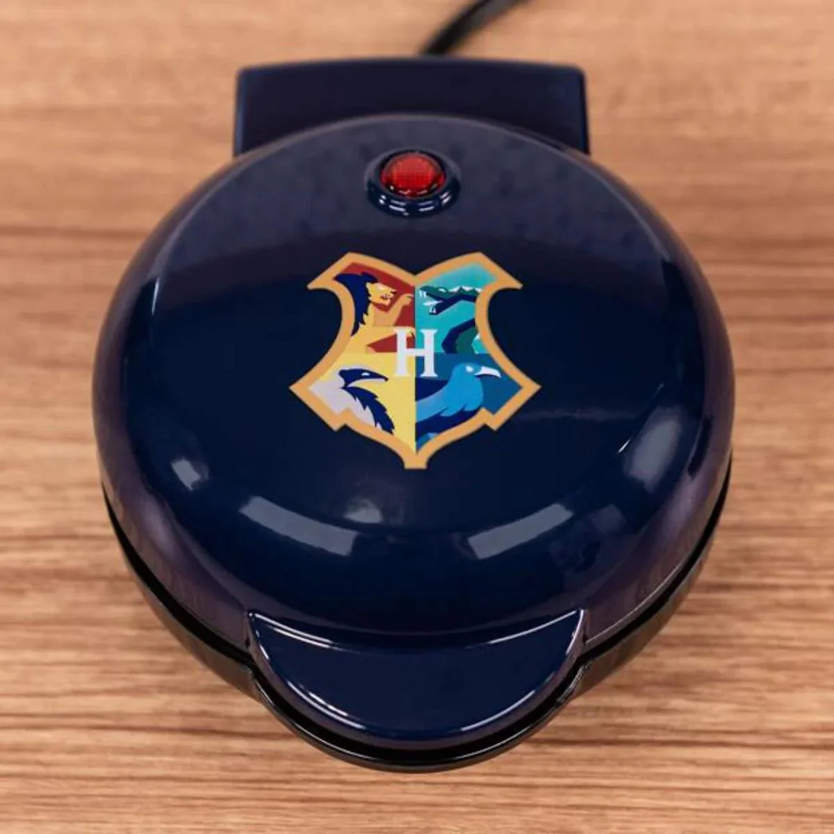 Harry Potter Hogwarts Crest Mini Waffle Maker - Image 3