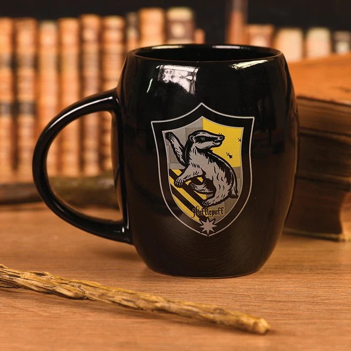 Harry Potter Hufflepuff Uniform Oval Mug - Image 2