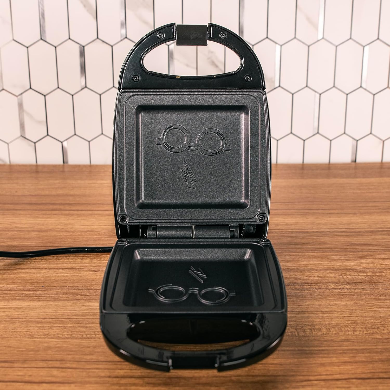 Harry Potter Iconic Glasses Single Grilled Cheese Toastie Maker - Image 4
