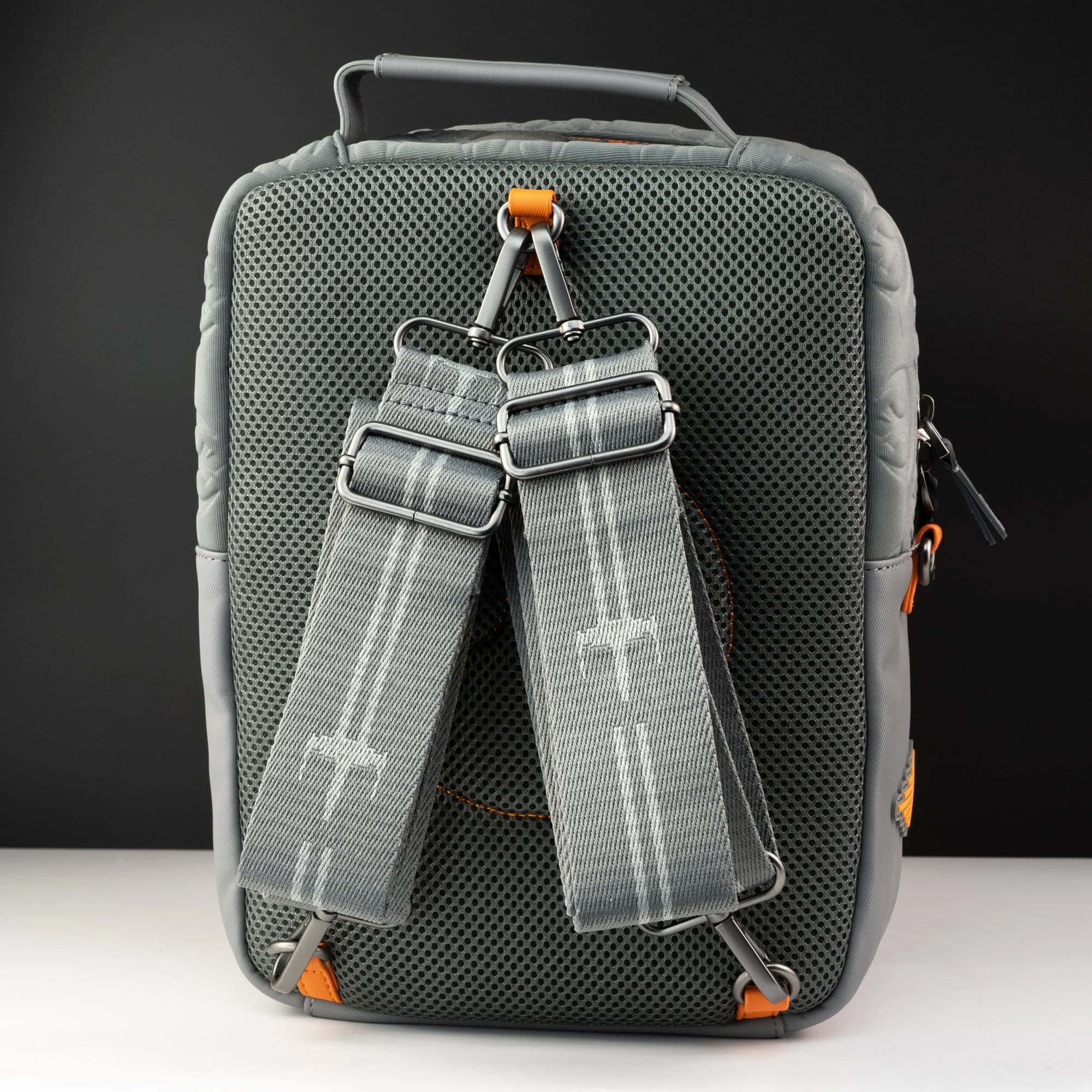 Loungefly Collectiv x Star Wars Rebel Alliance The Everyday Convertible Bag - Image 3