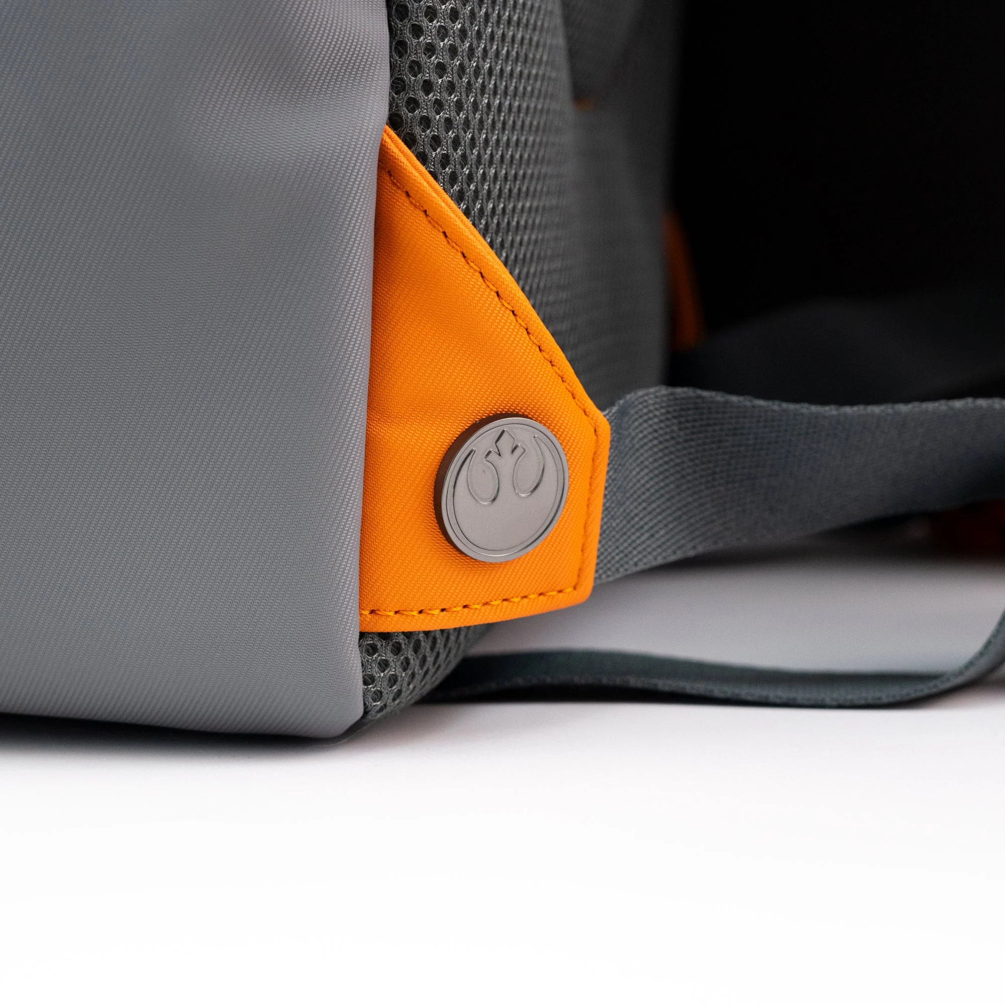 Loungefly Collectiv x Star Wars Rebel Alliance The Multi-Tasker Full Sized Backpack - Image 9