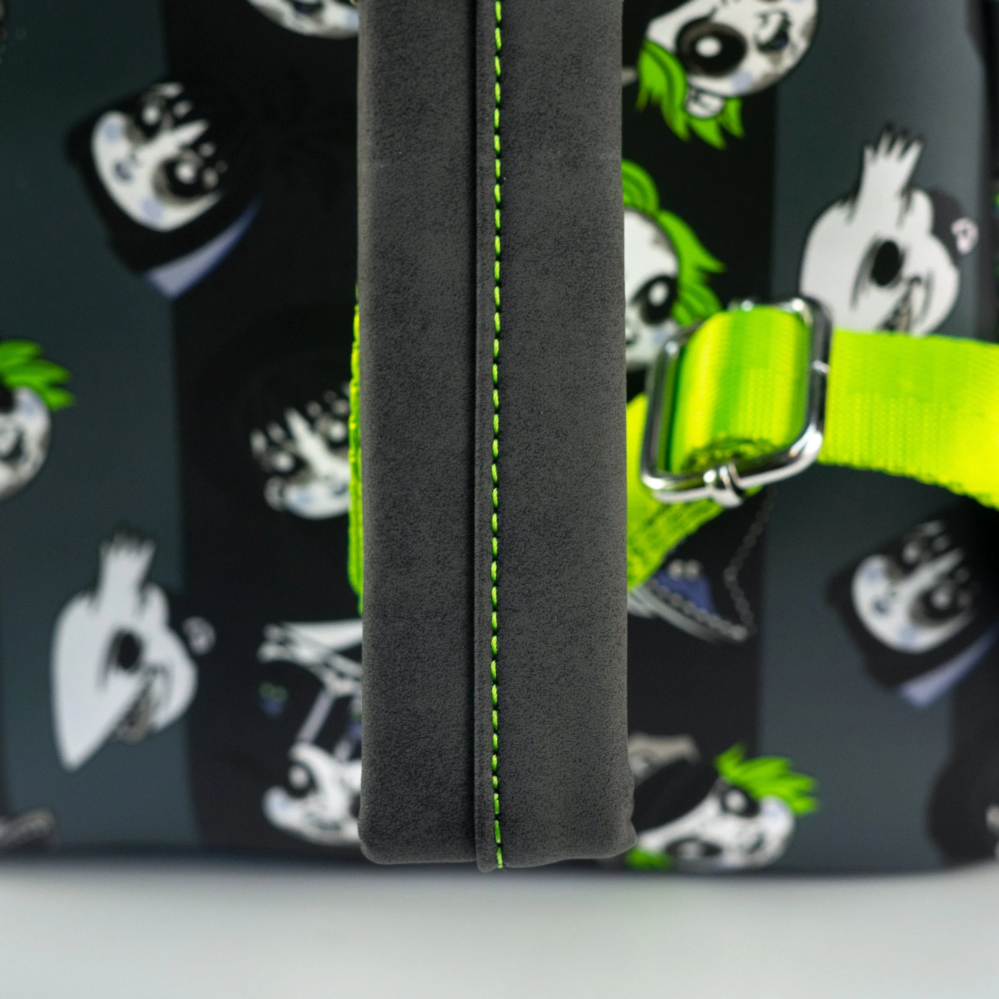 Loungefly x Beetlejuice Striped Character Icon Print Mini Backpack - Image 4
