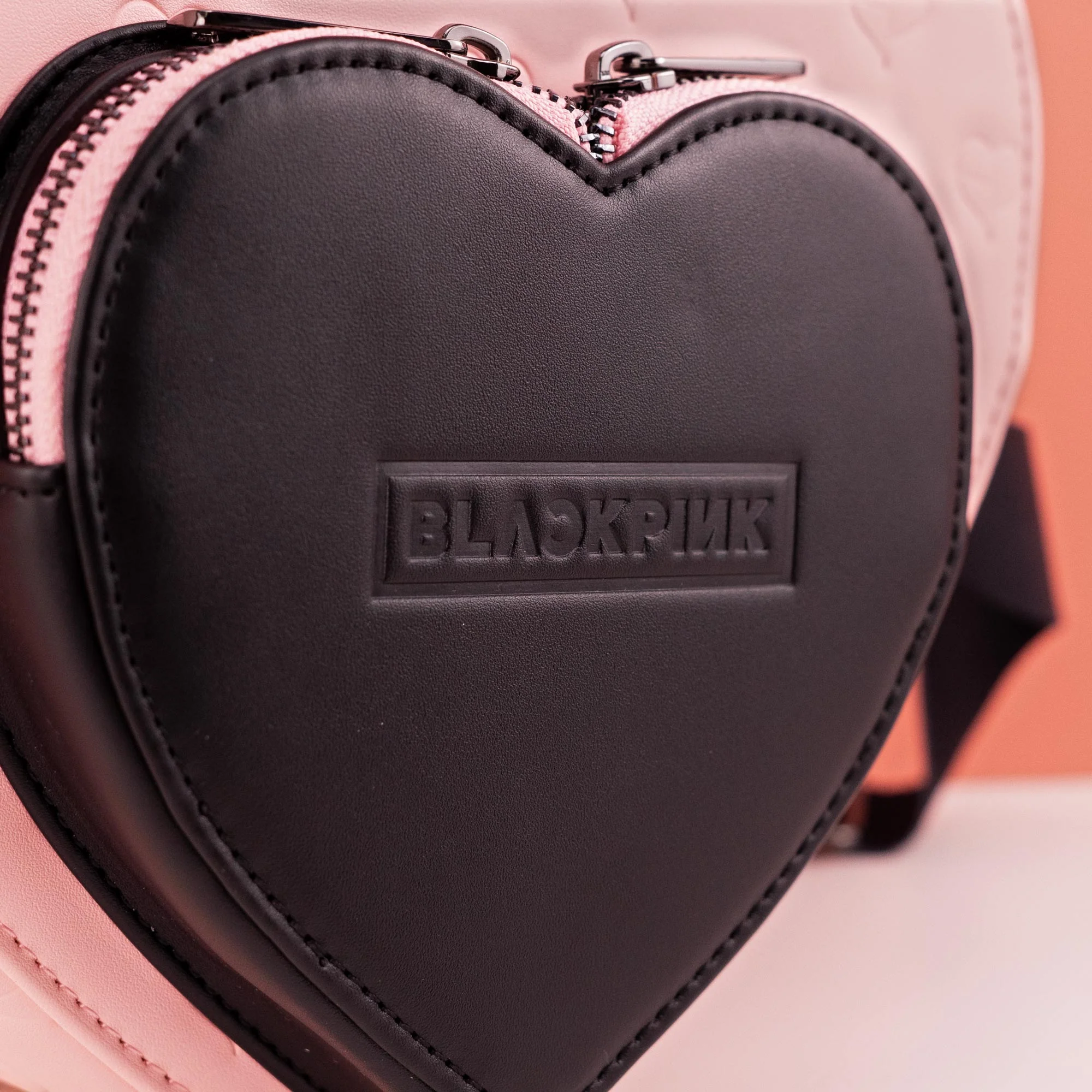 Loungefly x BLACKPINK Heart Crossbody Bag - Image 2