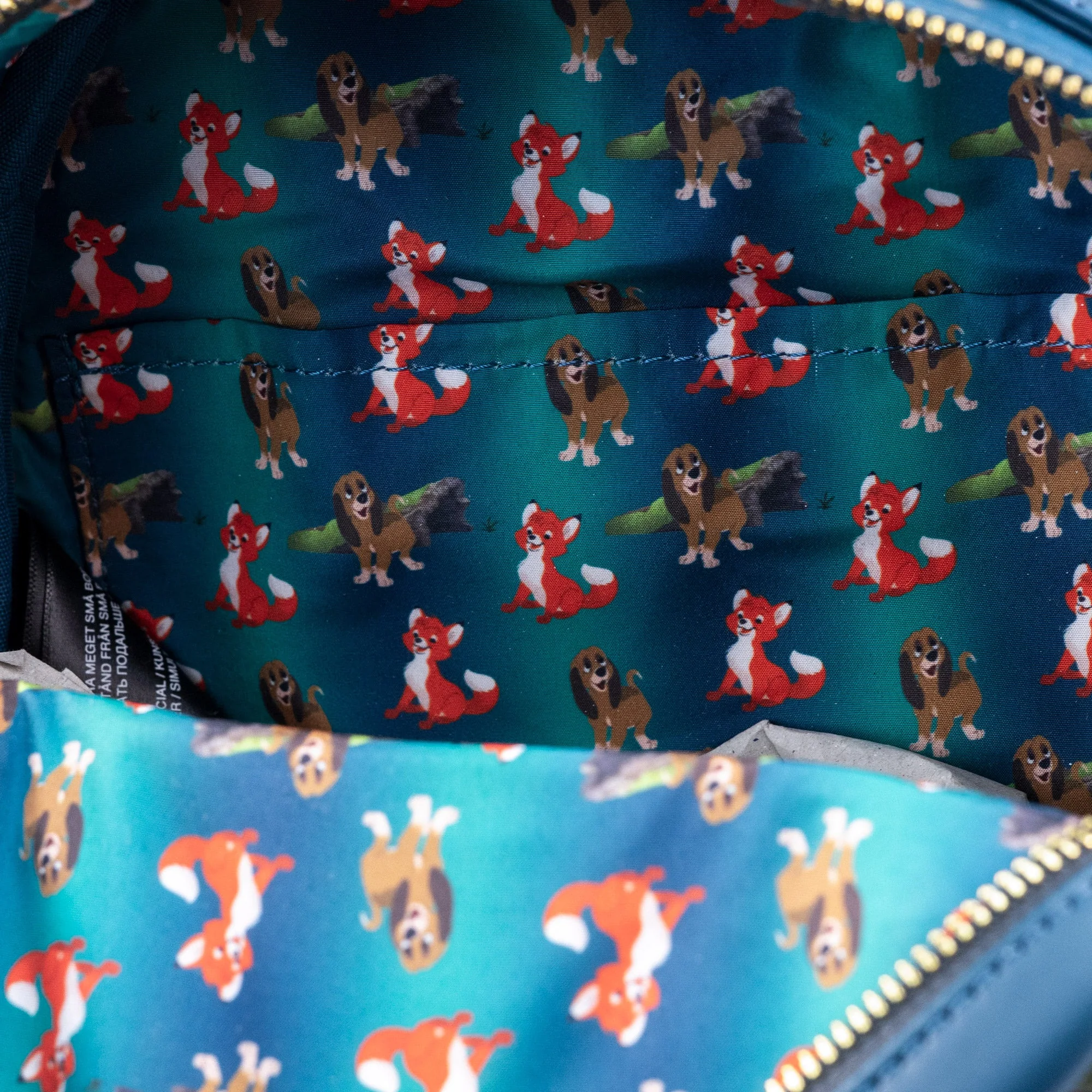 Loungefly x Disney Fox and the Hound Splash Mini Backpack - Image 7