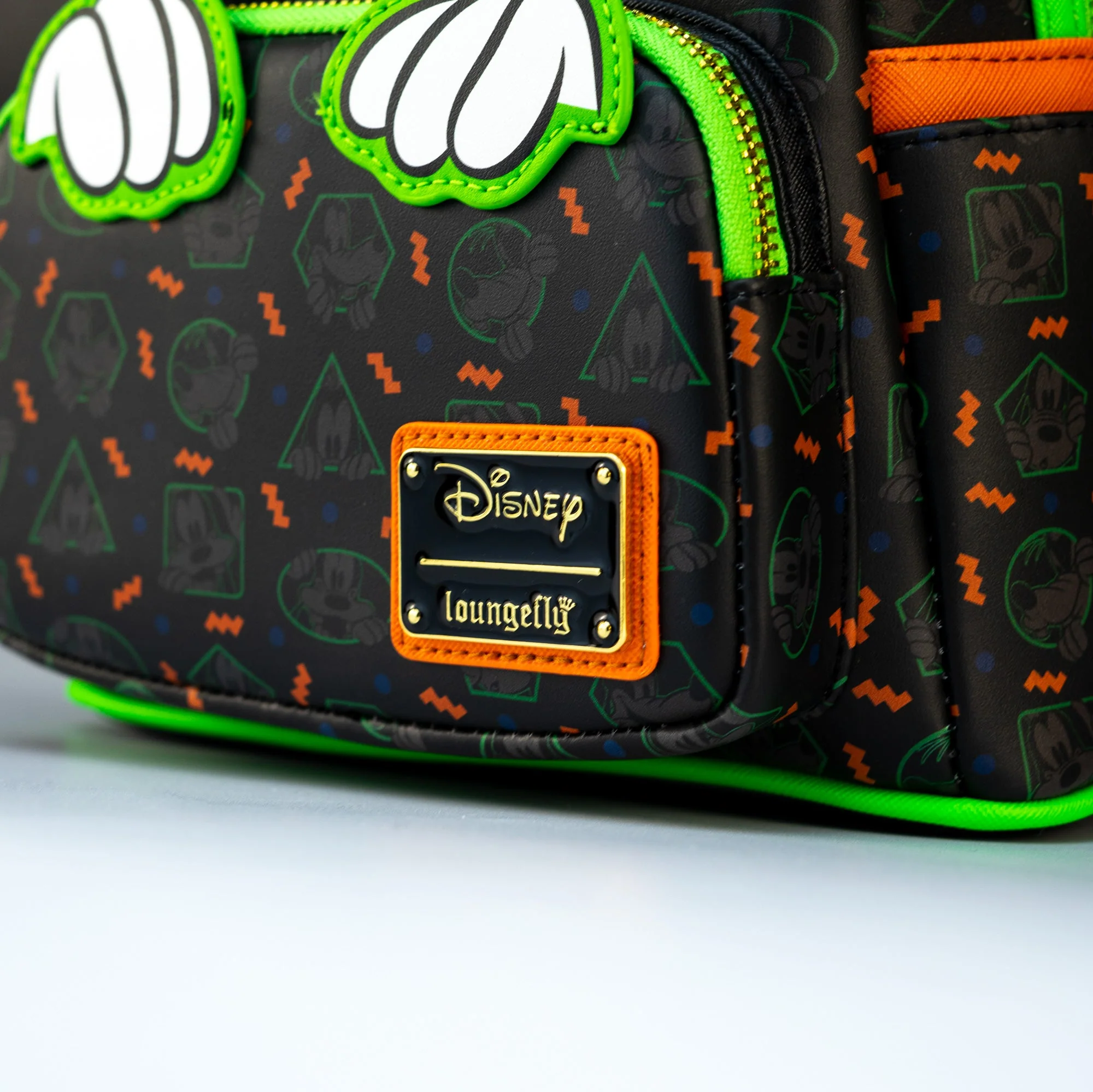 Loungefly x Disney Goofy Sliding Pose Mini Backpack - Image 4