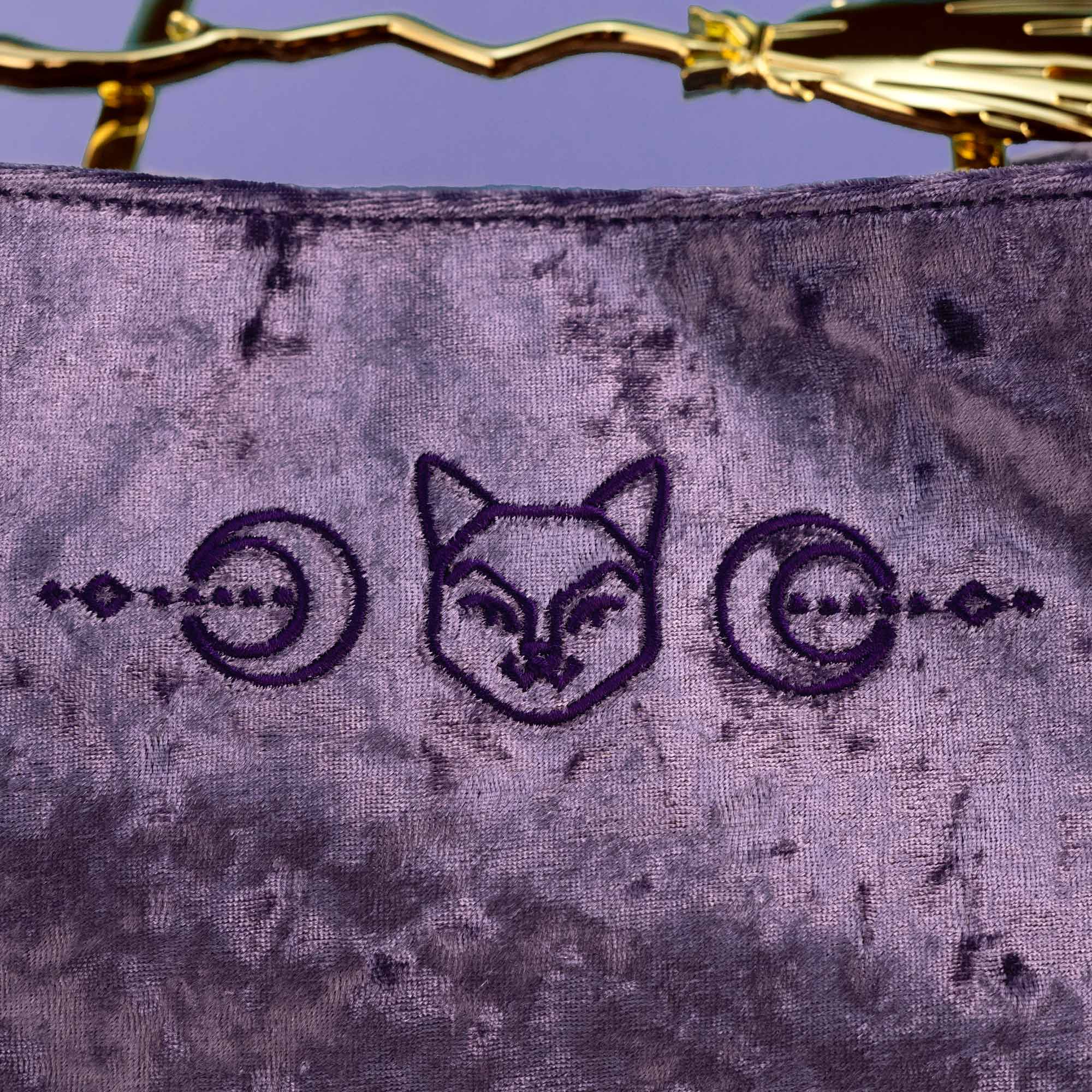 Loungefly x Disney Hocus Pocus Velvet Broom Handle Handbag - Image 3