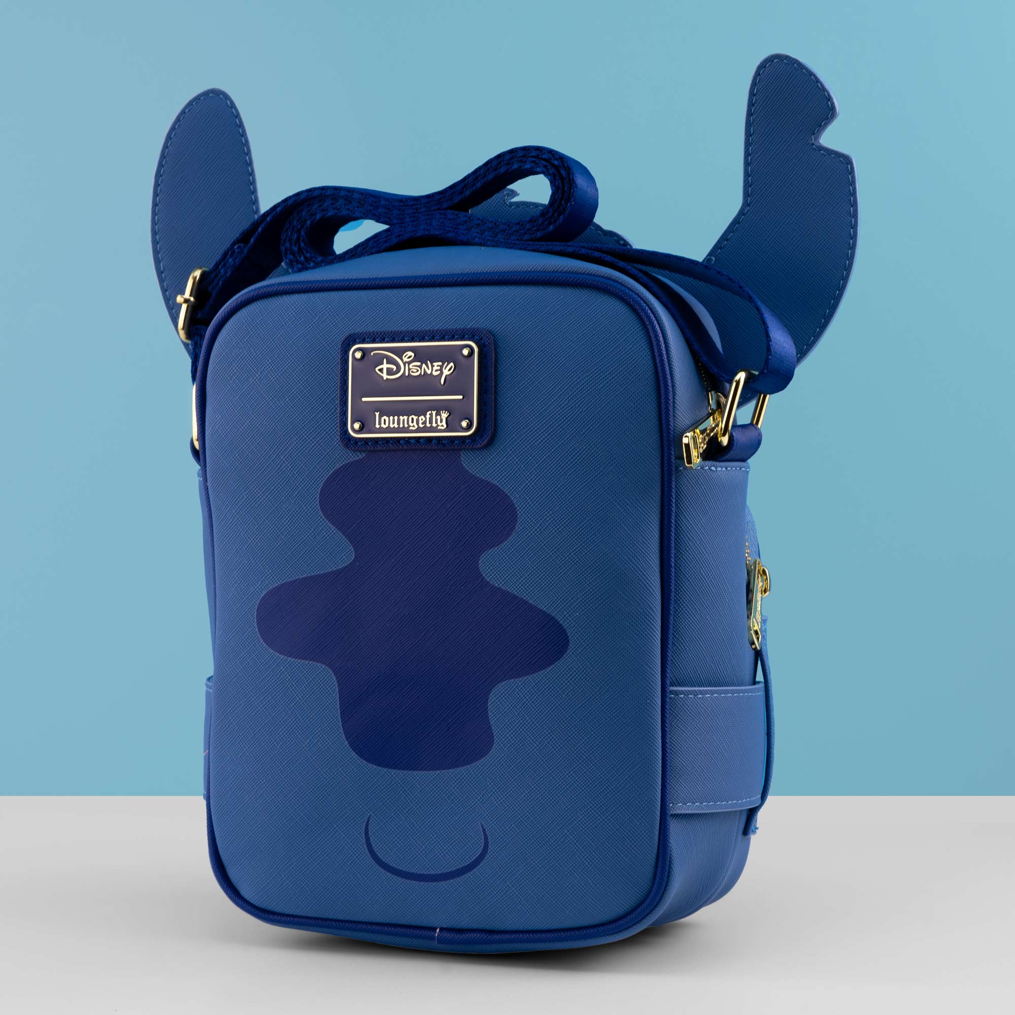 Loungefly x Disney Lilo and Stitch Beach Day Crossbuddies Bag - Image 2