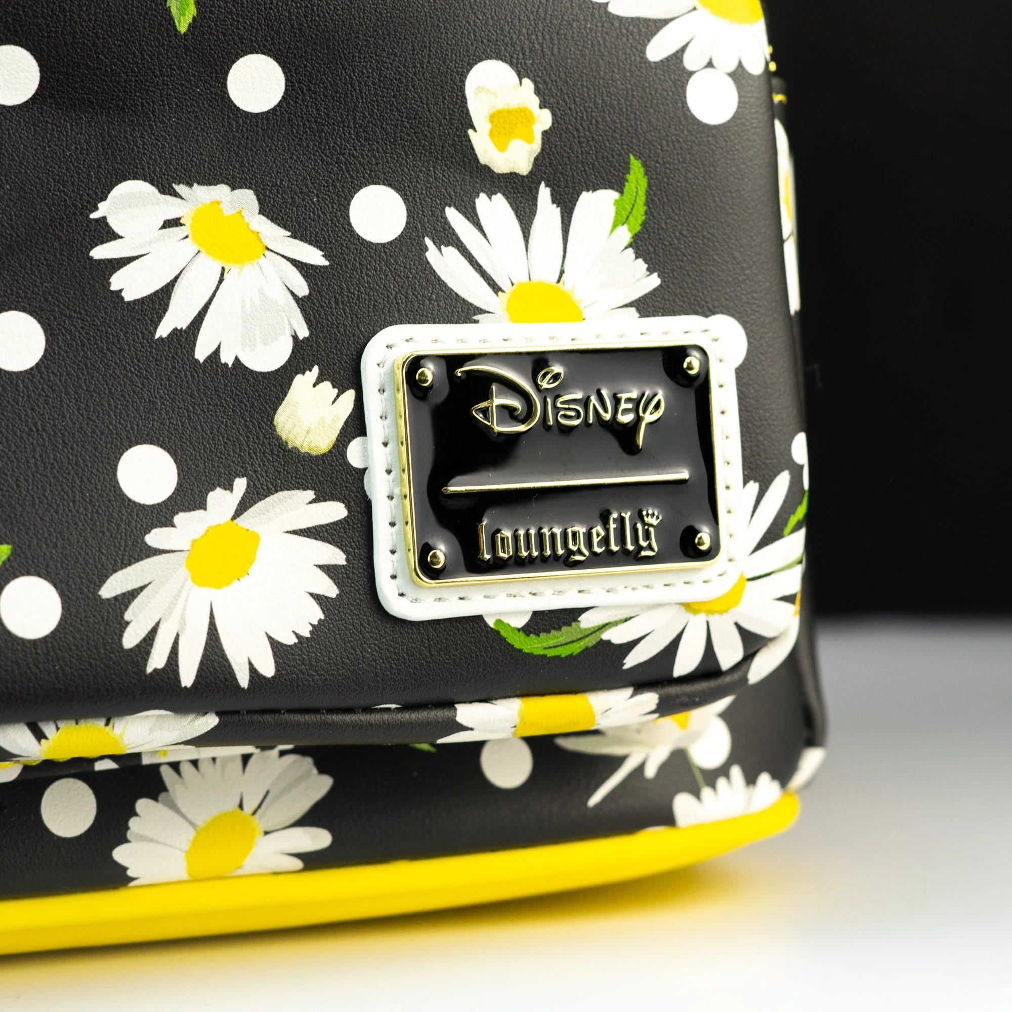 Loungefly x Disney Minnie Mouse Daisies Mini Backpack - Image 2