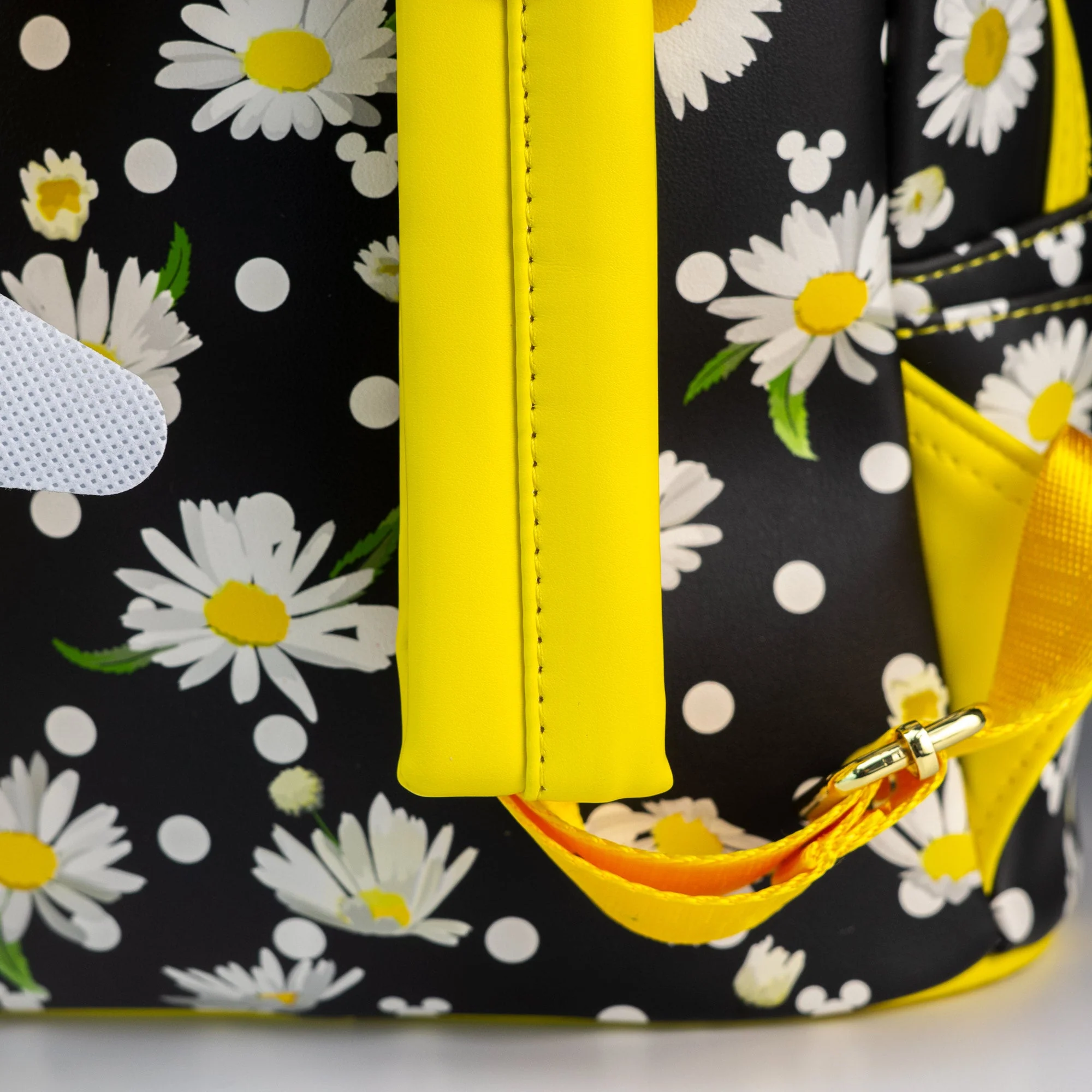 Loungefly x Disney Minnie Mouse Daisies Mini Backpack - Image 5