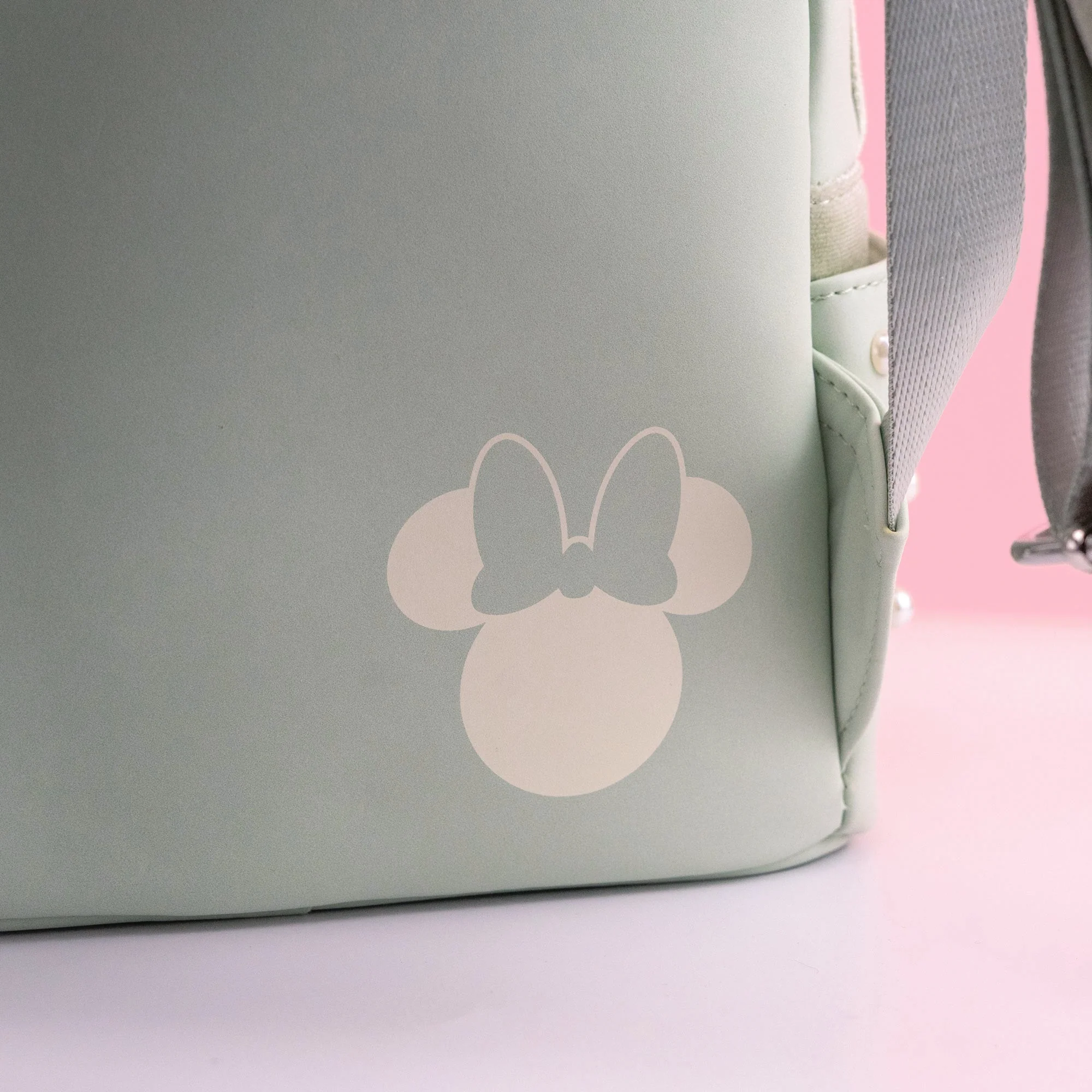 Loungefly x Disney Minnie Mouse with Pearls Mini Backpack - Image 5