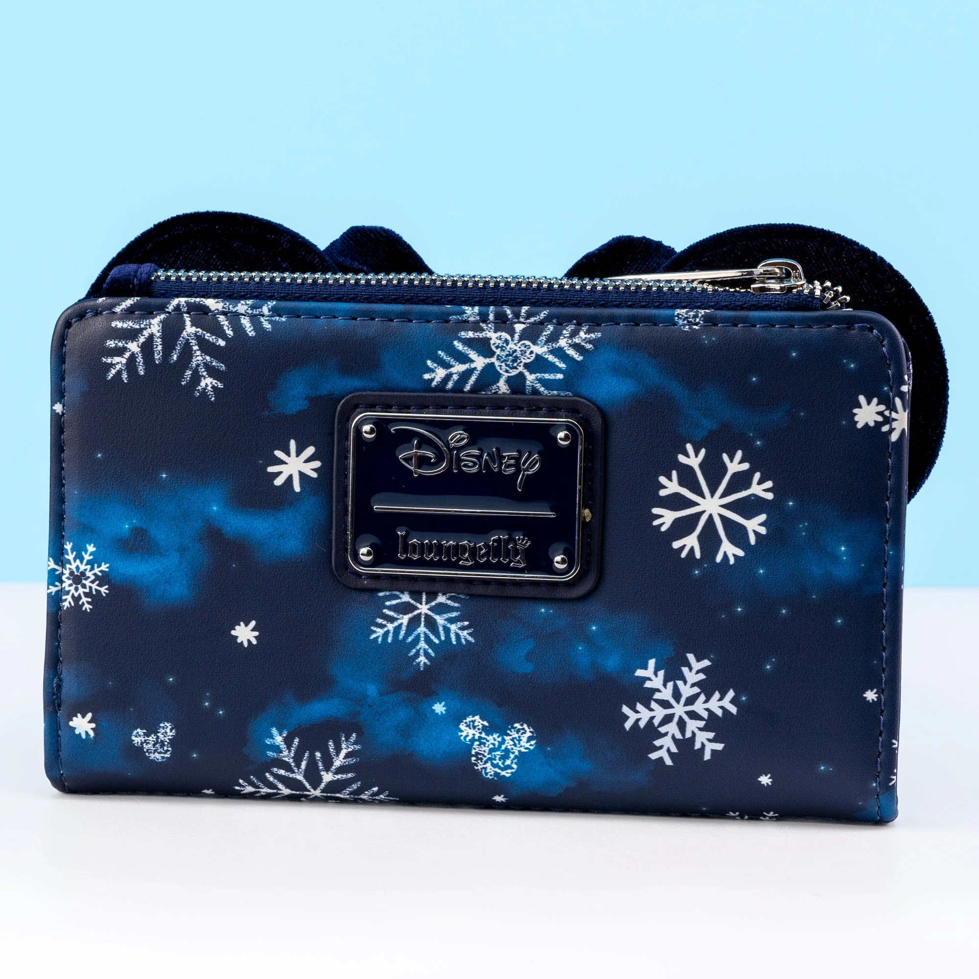 Loungefly x Disney Minnie Mouse Velvet Snowflakes AOP Wallet - Image 2