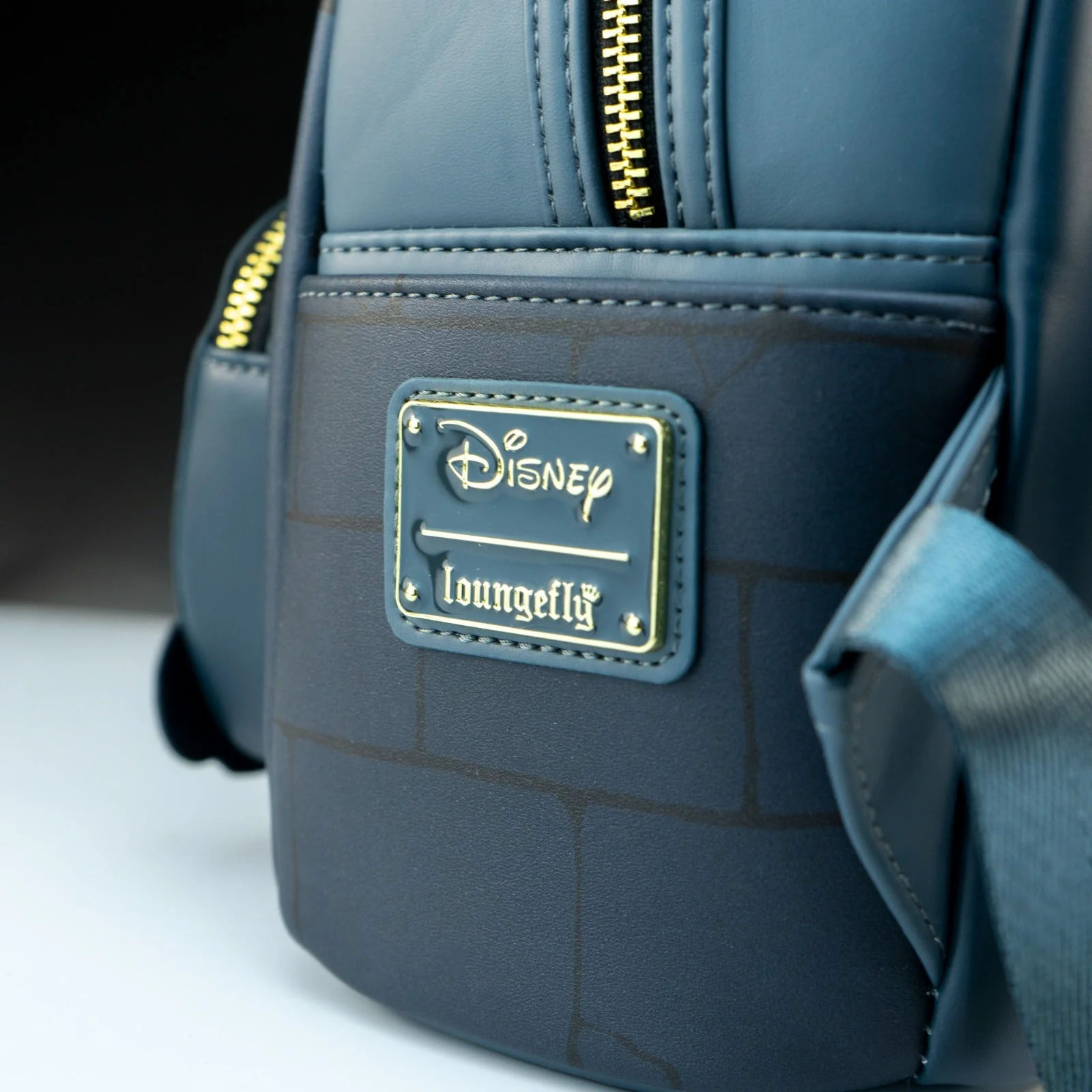 Loungefly x Disney Old Hag (Evil Queen) Cauldron Mini Backpack - Image 4