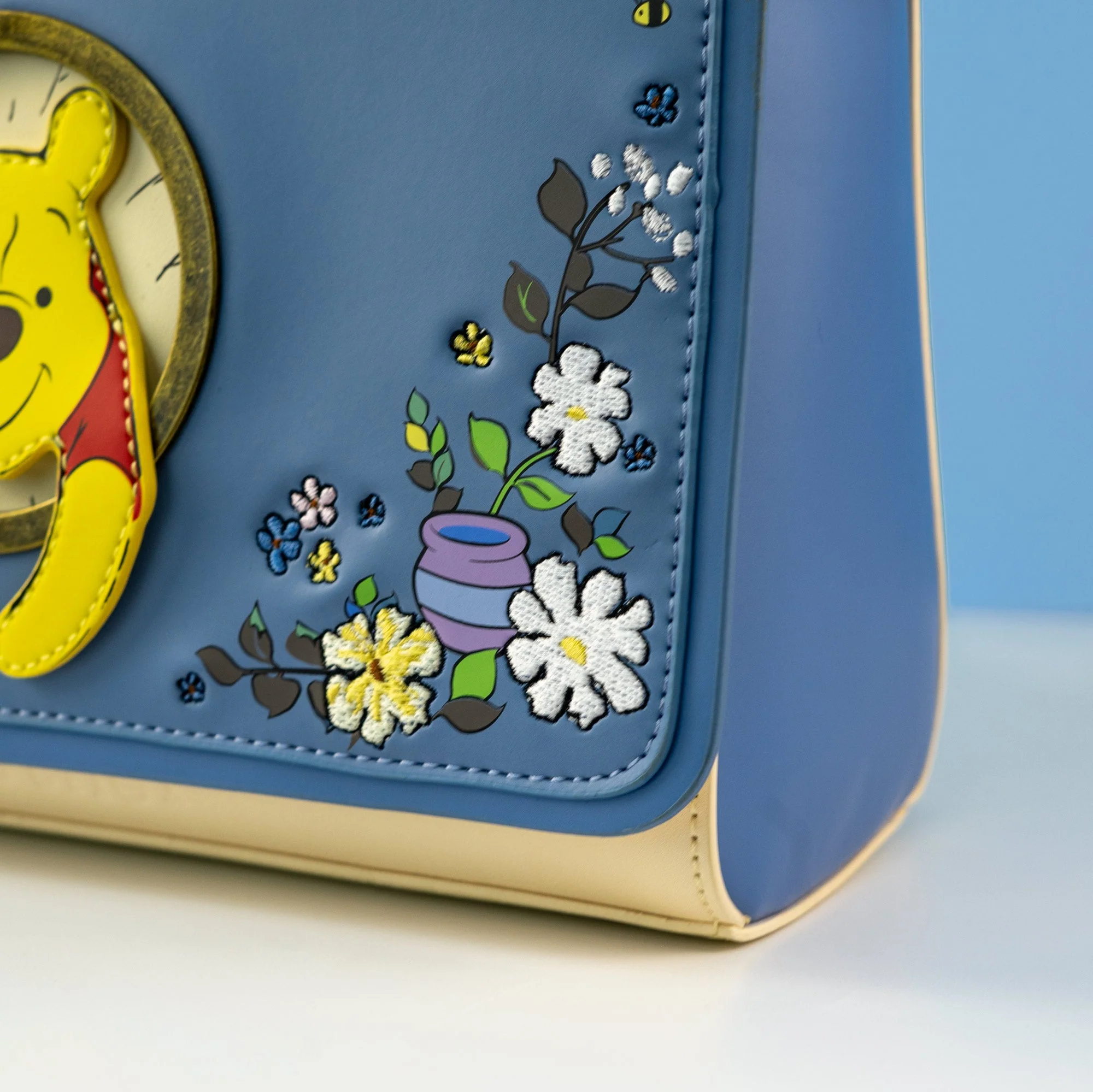 Loungefly x Disney Winnie the Pooh Peek A Pooh Crossbody Bag - Image 2