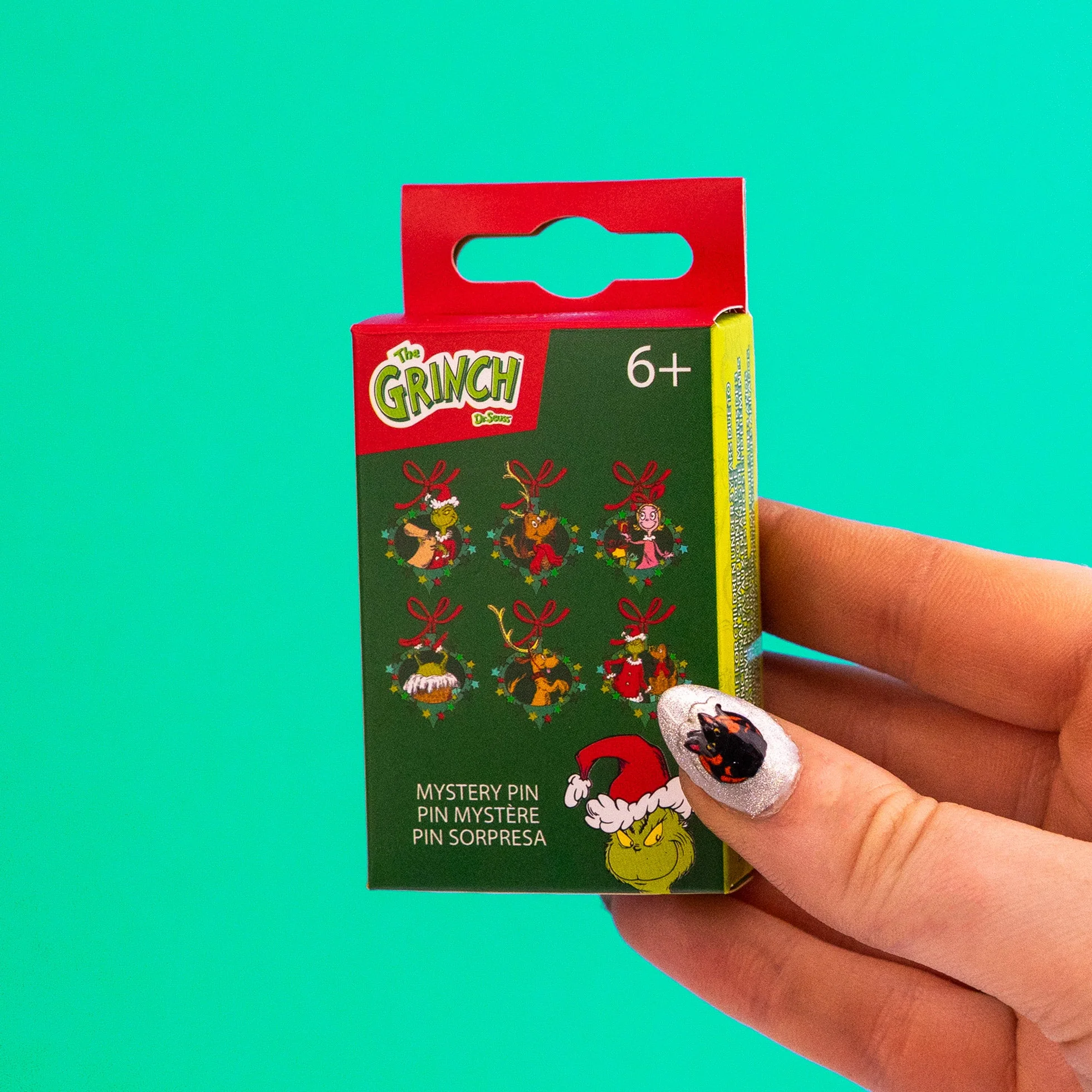Loungefly x Dr. Seuss The Grinch Character Wreaths Blind Box Mystery Pin - Image 2