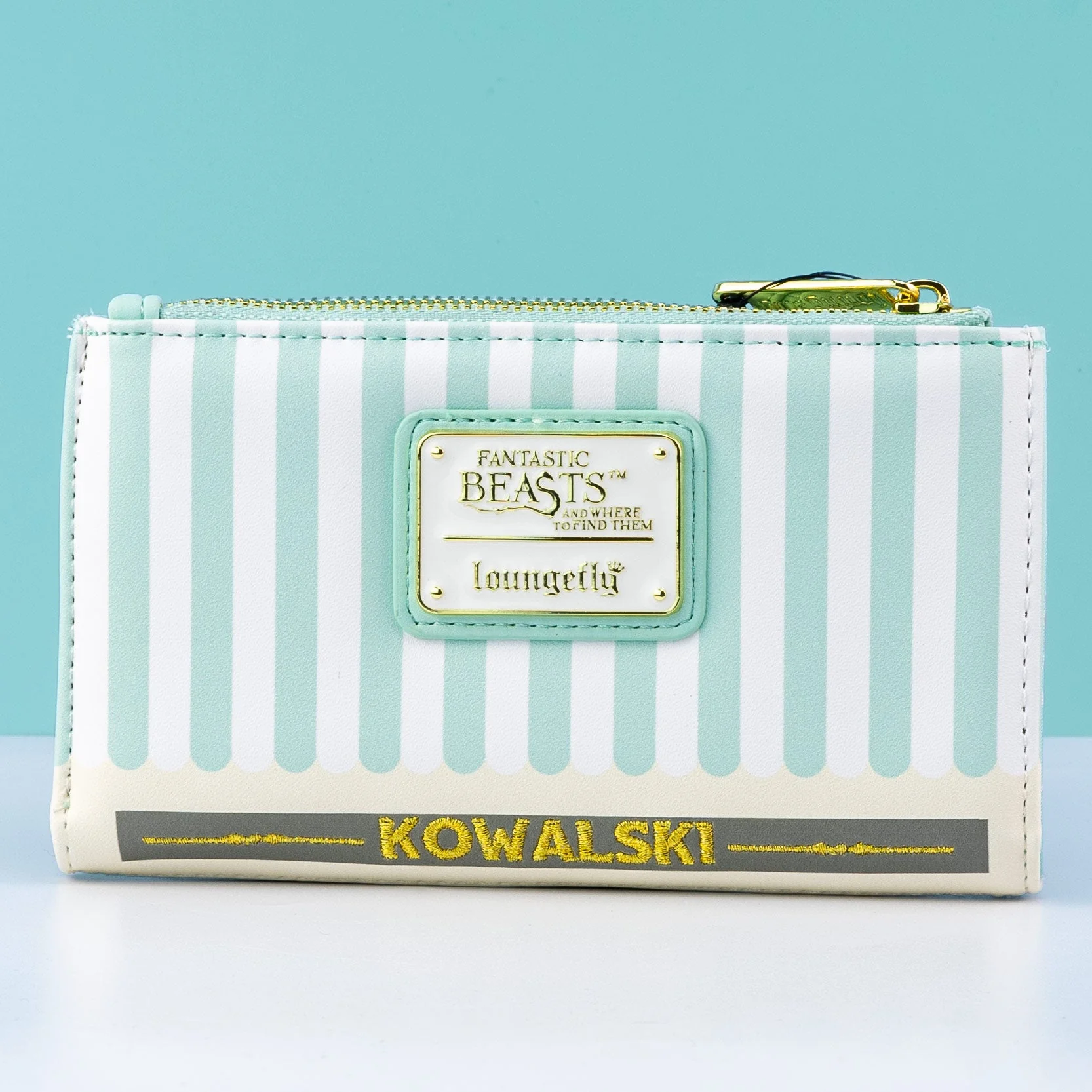 Loungefly x Fantastic Beasts Kowalski Bakery Purse - Image 2