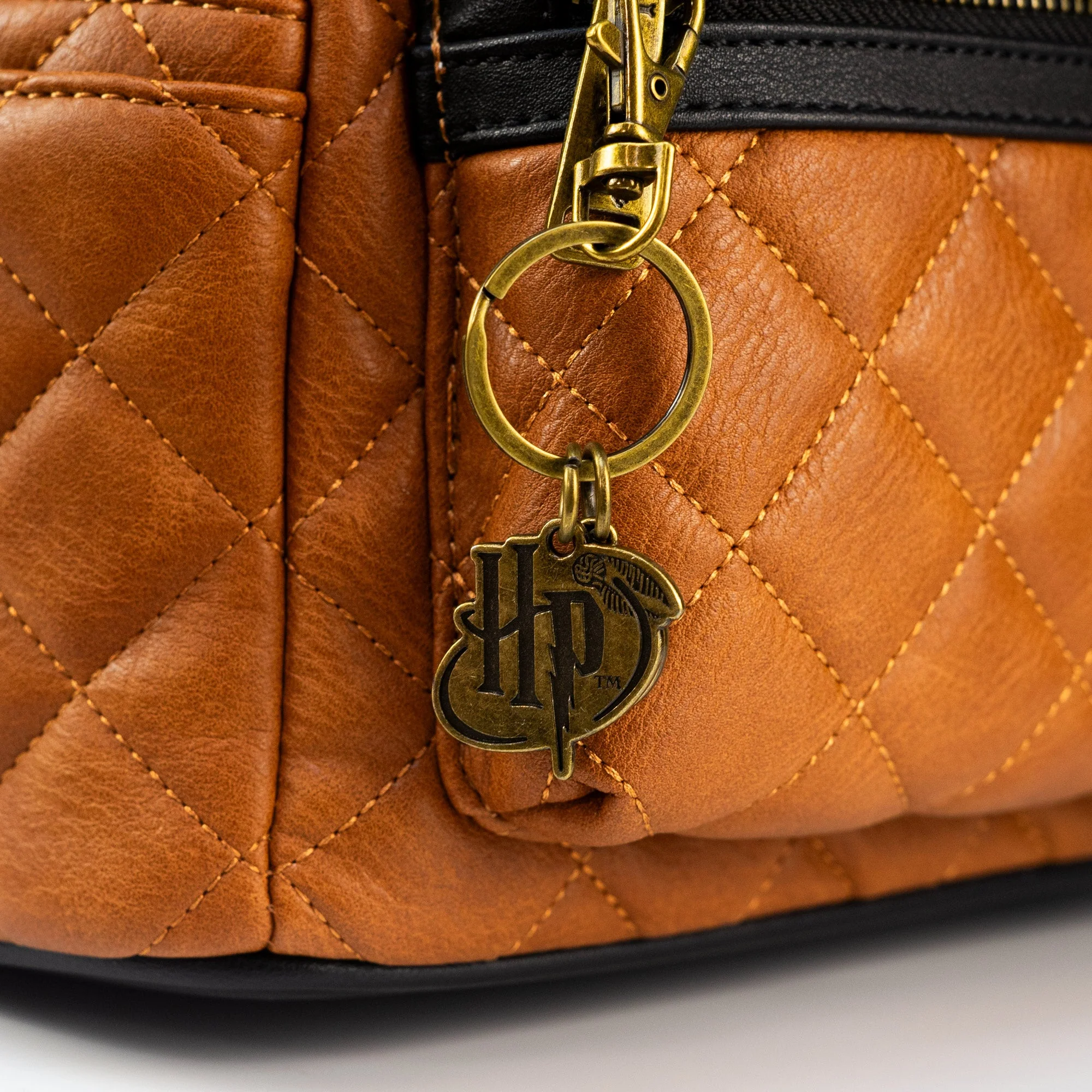Loungefly x Harry Potter Hogwarts Crest Quilted Mini Backpack - Image 3