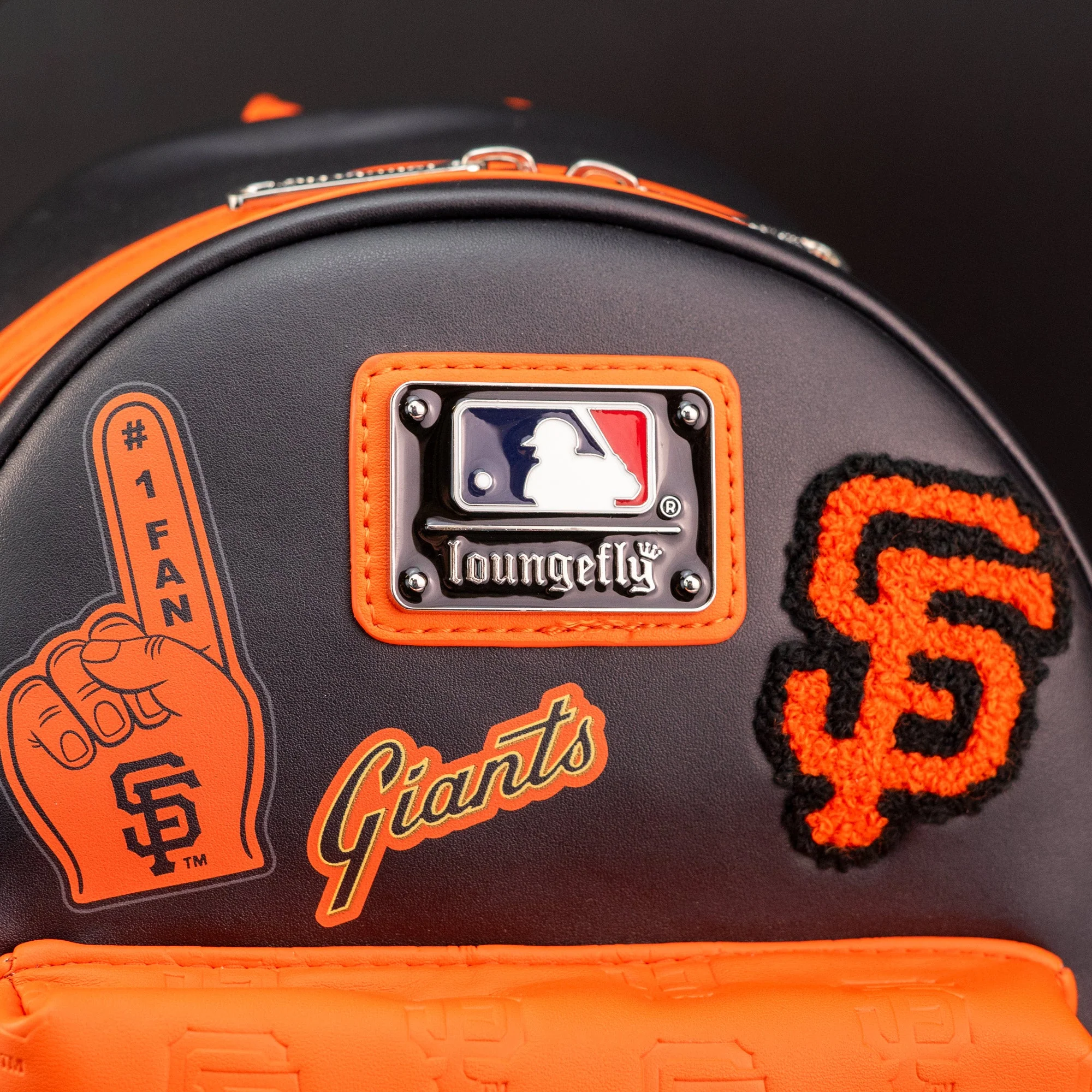Loungefly x MLB San Francisco Giants Patches Mini Backpack - Image 2
