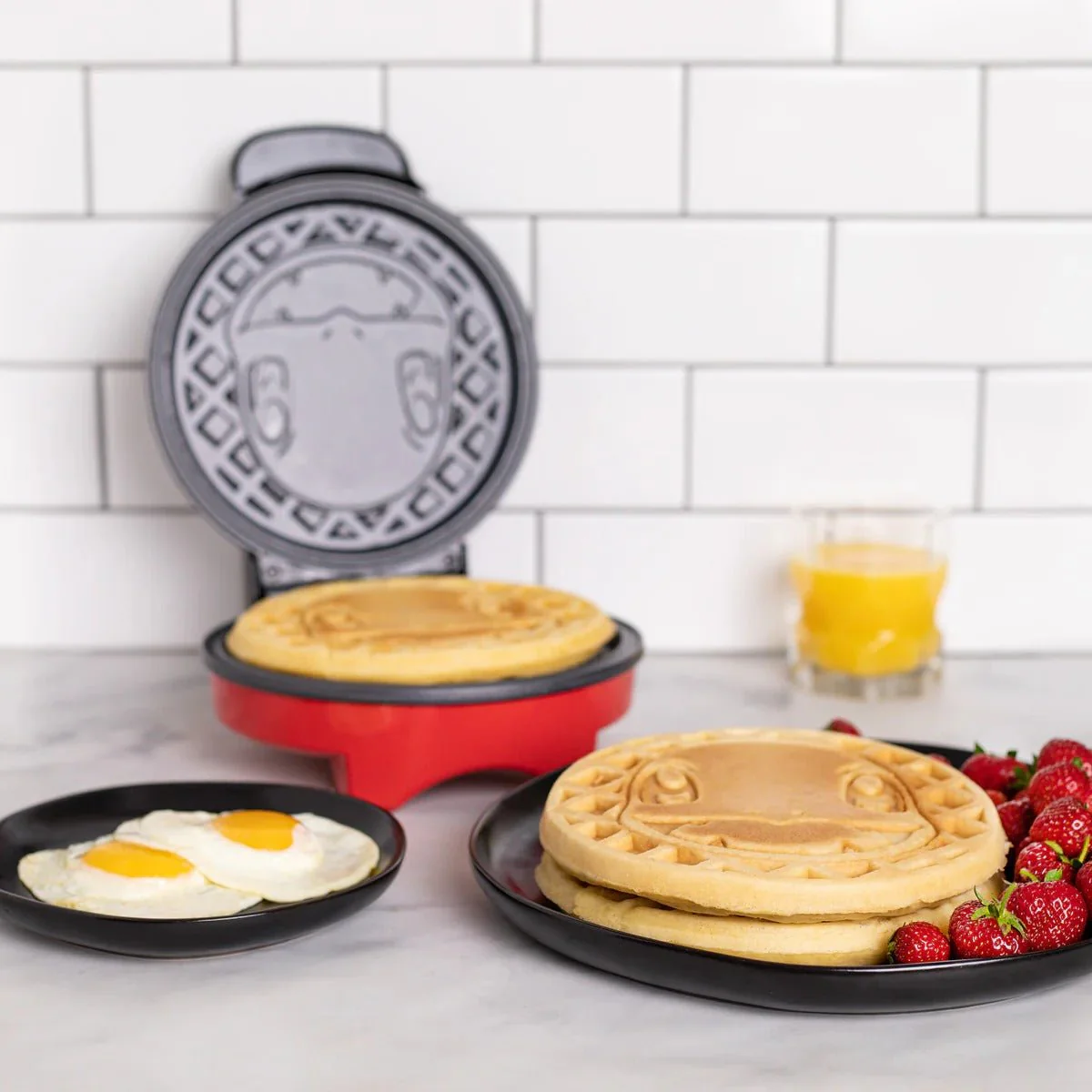 Pokémon Charmander Electronic Waffle Maker - Image 2