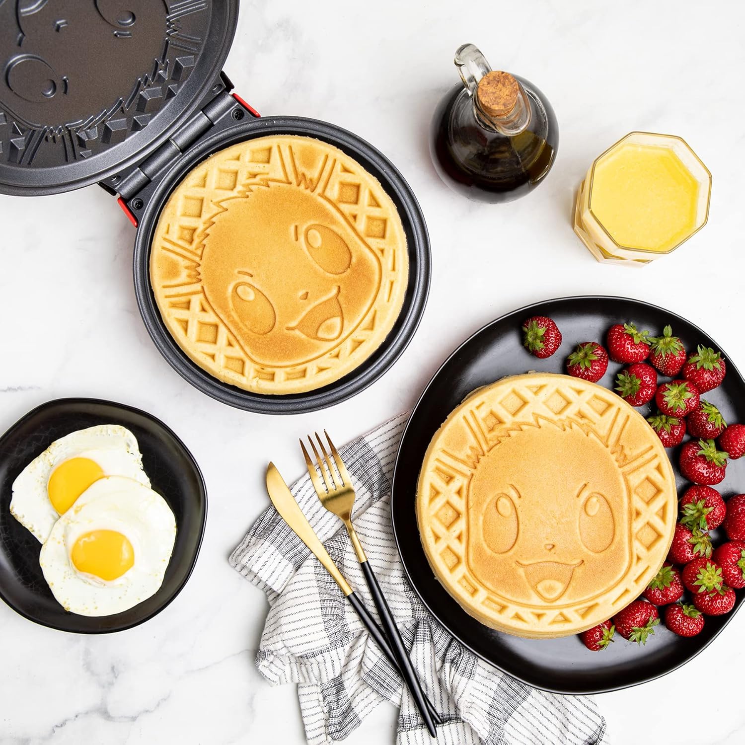Pokémon Eevee Electronic Waffle Maker - Image 3