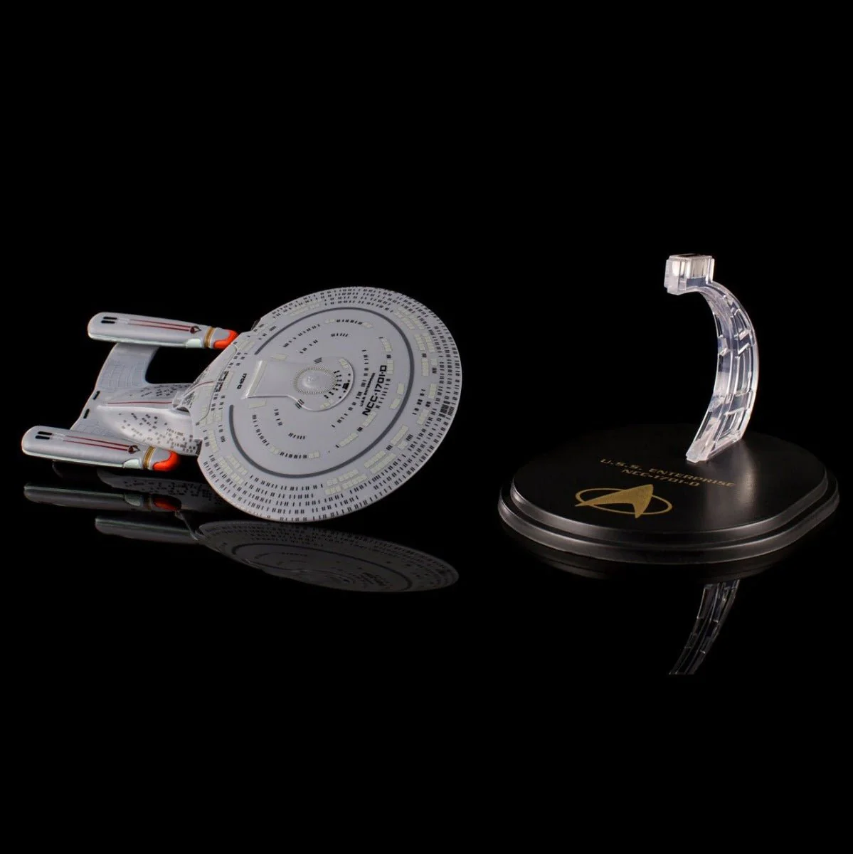 Star Trek TNG Enterprise D Mini Master Replica - Image 7