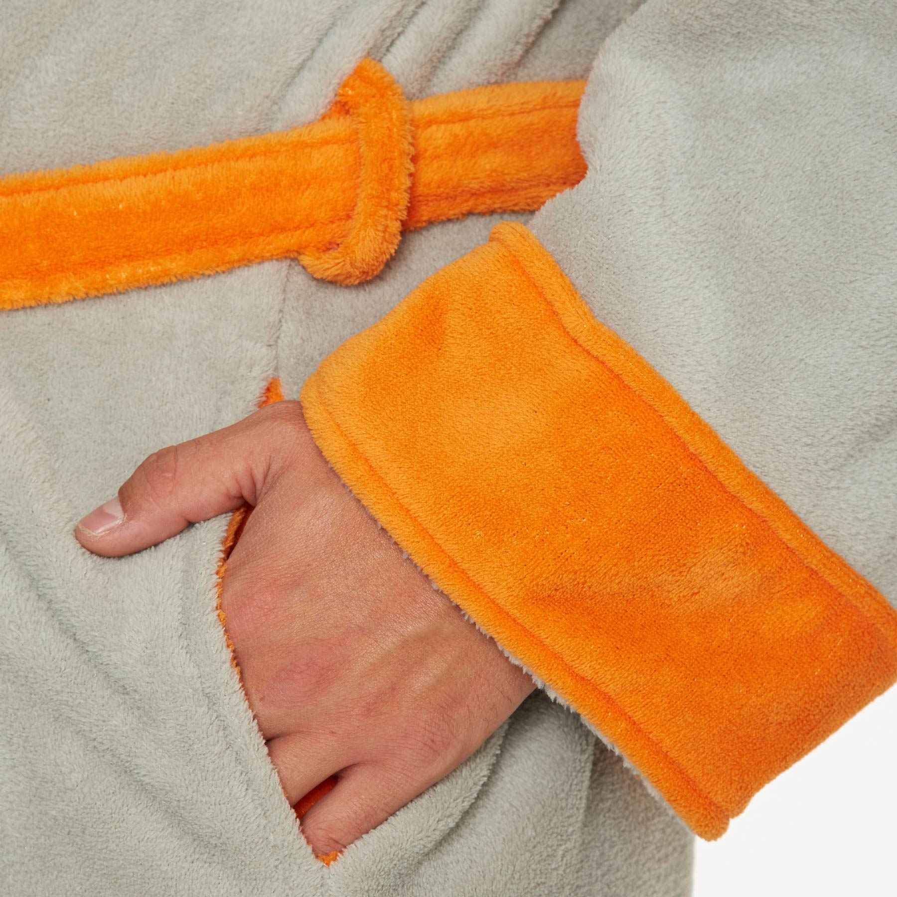 Star Wars BB-8 Bath Robe - Image 3