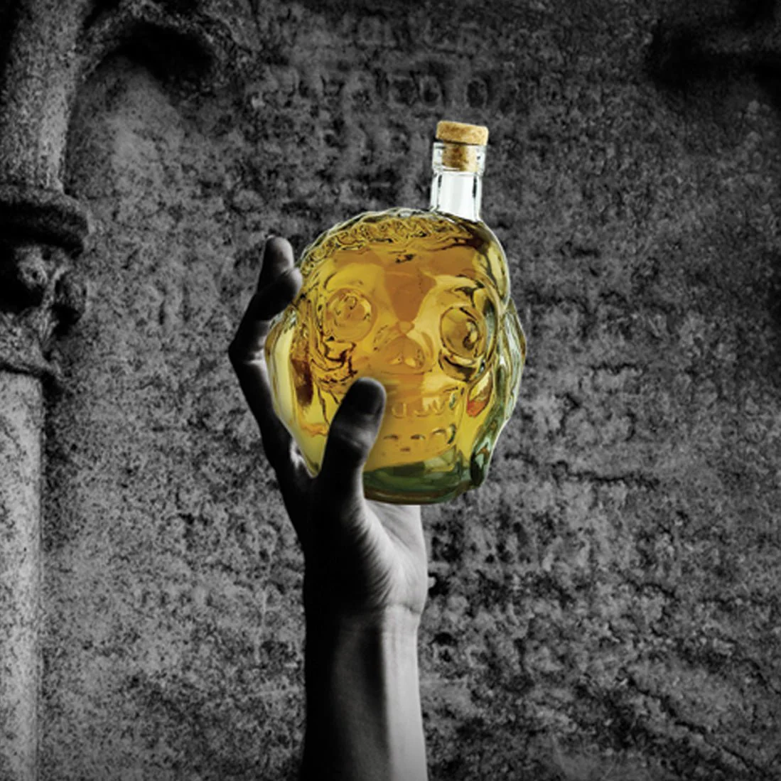 Zombie Head Decanter - Image 2